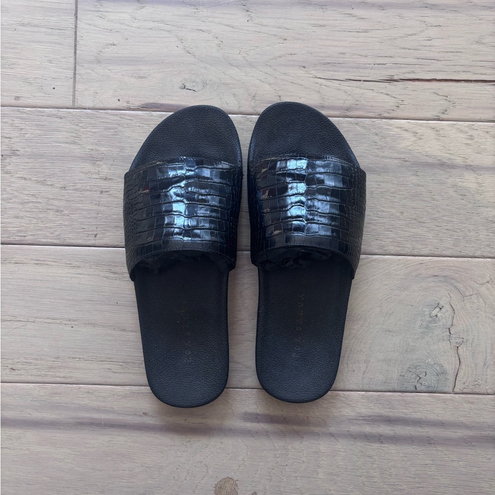 Freda Salvador Croc Embossed Leather Slide, Black.  Size 9